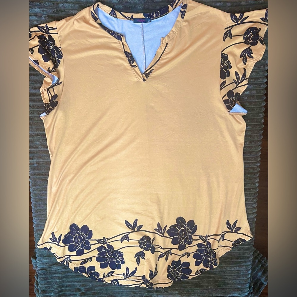 Yellow and Black Floral Top-Azalea by Firiama size 4x(sku#13)